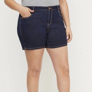 Lane Bryant Essential Stretch Girlfriend Short